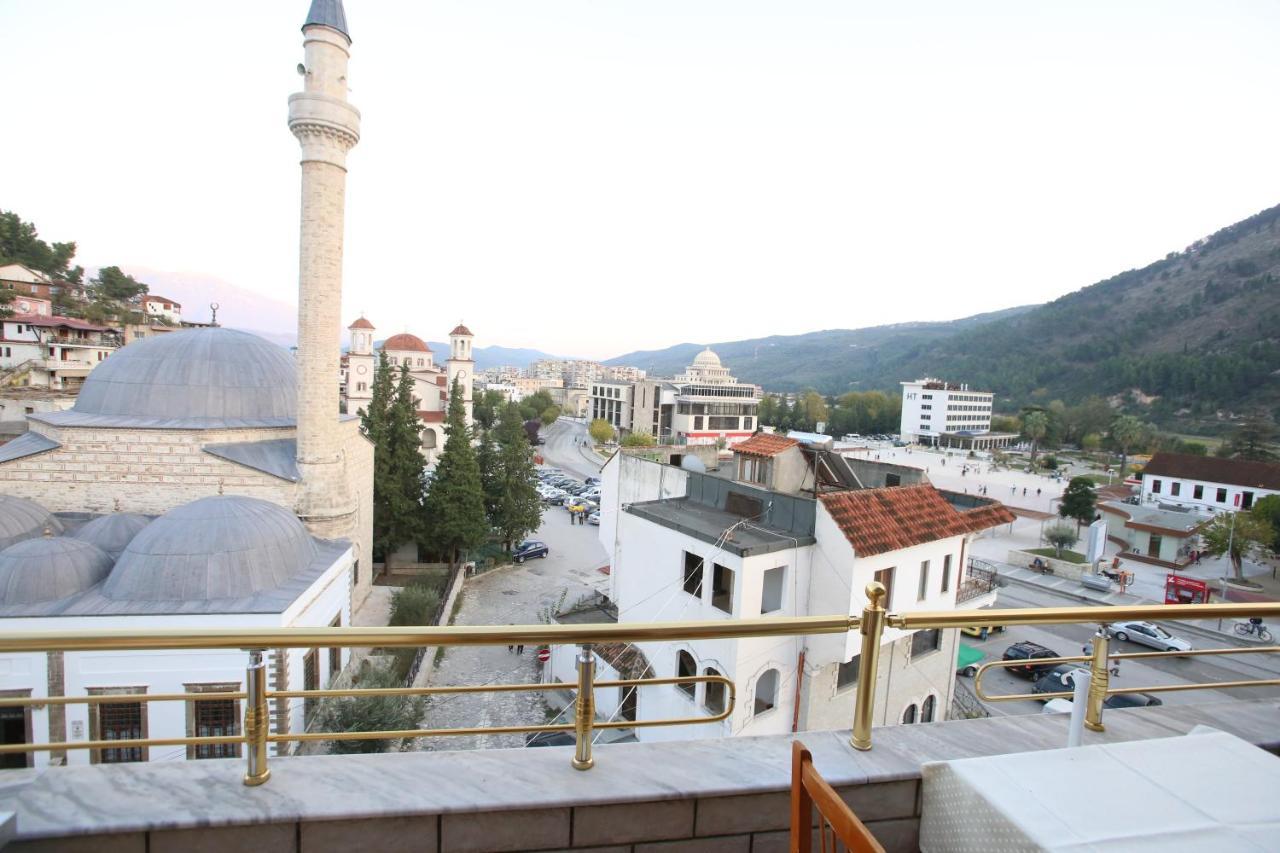 Hotel Pasarela Berat Buitenkant foto