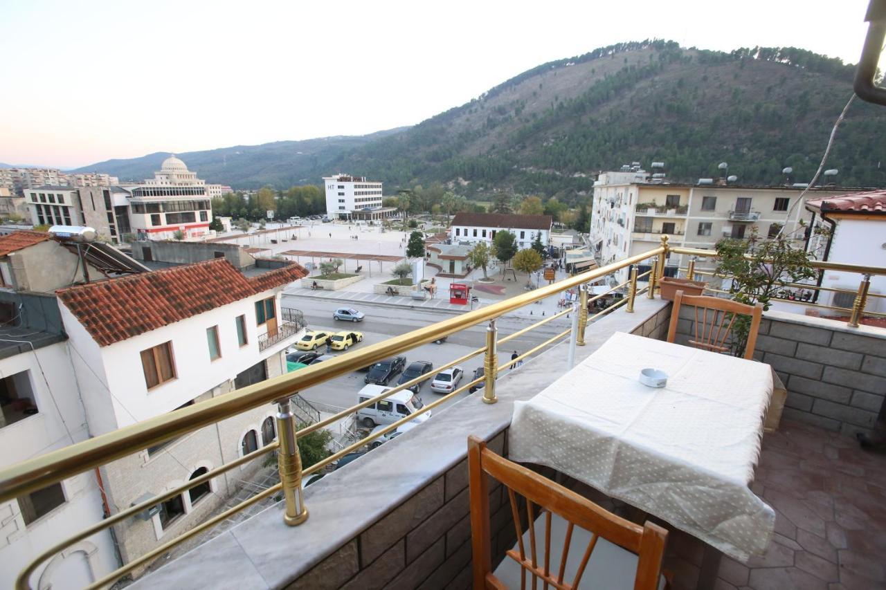 Hotel Pasarela Berat Buitenkant foto