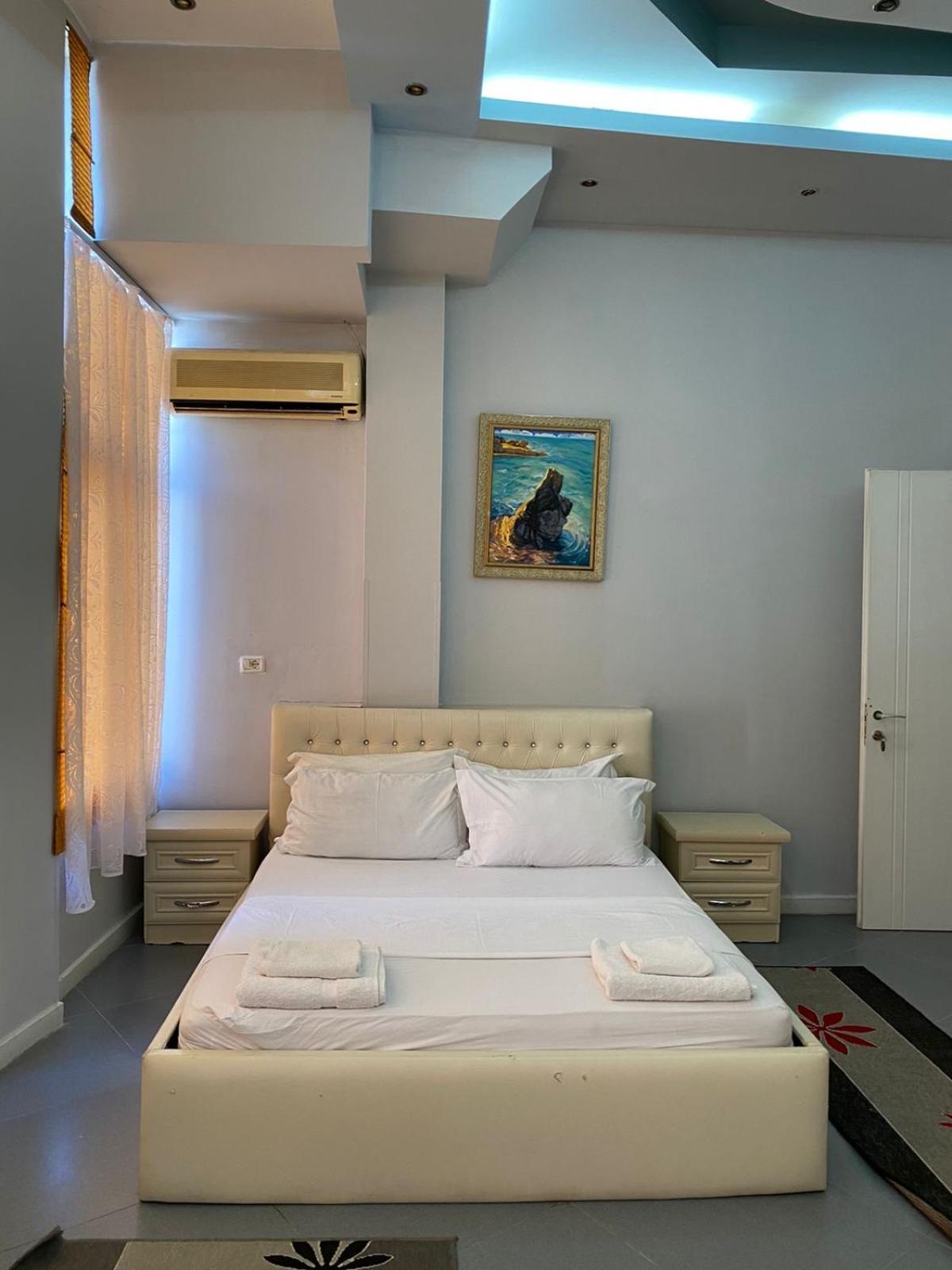 Hotel Pasarela Berat Buitenkant foto